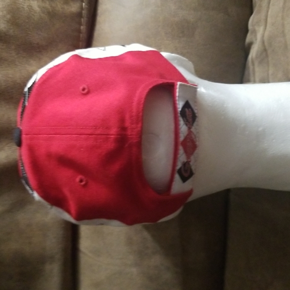 HAT - Picture 4 of 5